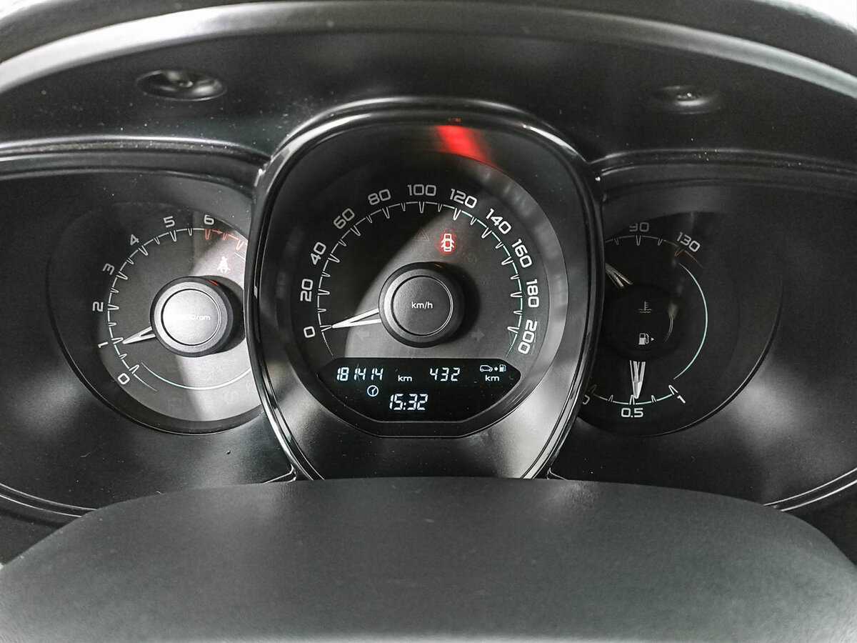 Купить Lada (ВАЗ) Vesta, 2017, 181 415 км.. Фото: #12