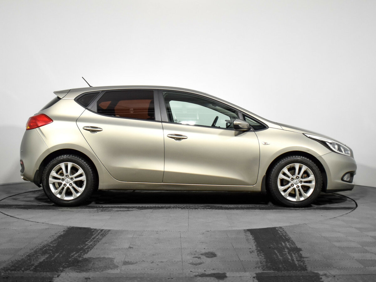 Купить Kia Ceed, 2012, 80 486 км.. Фото: #3