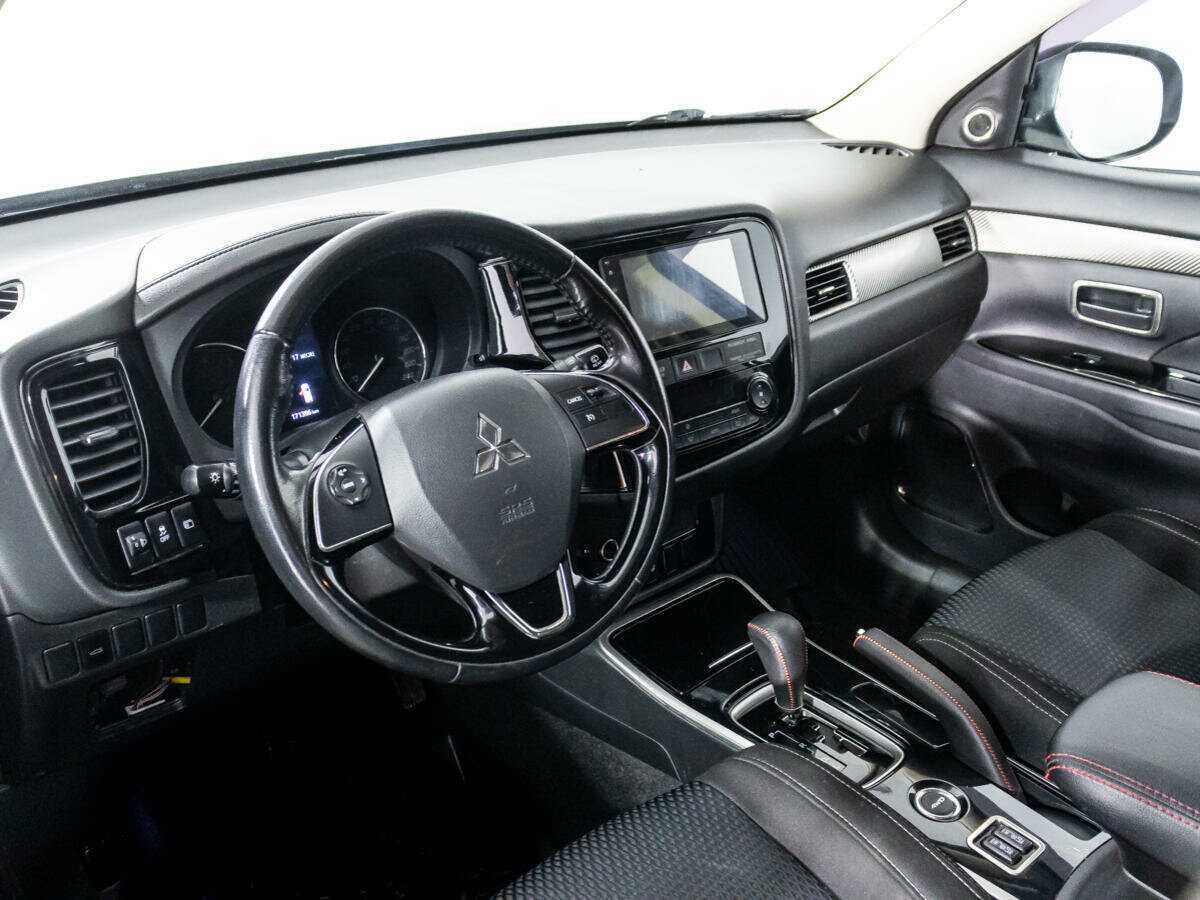 Купить Mitsubishi Outlander, 2017, 171 384 км.. Фото: #10