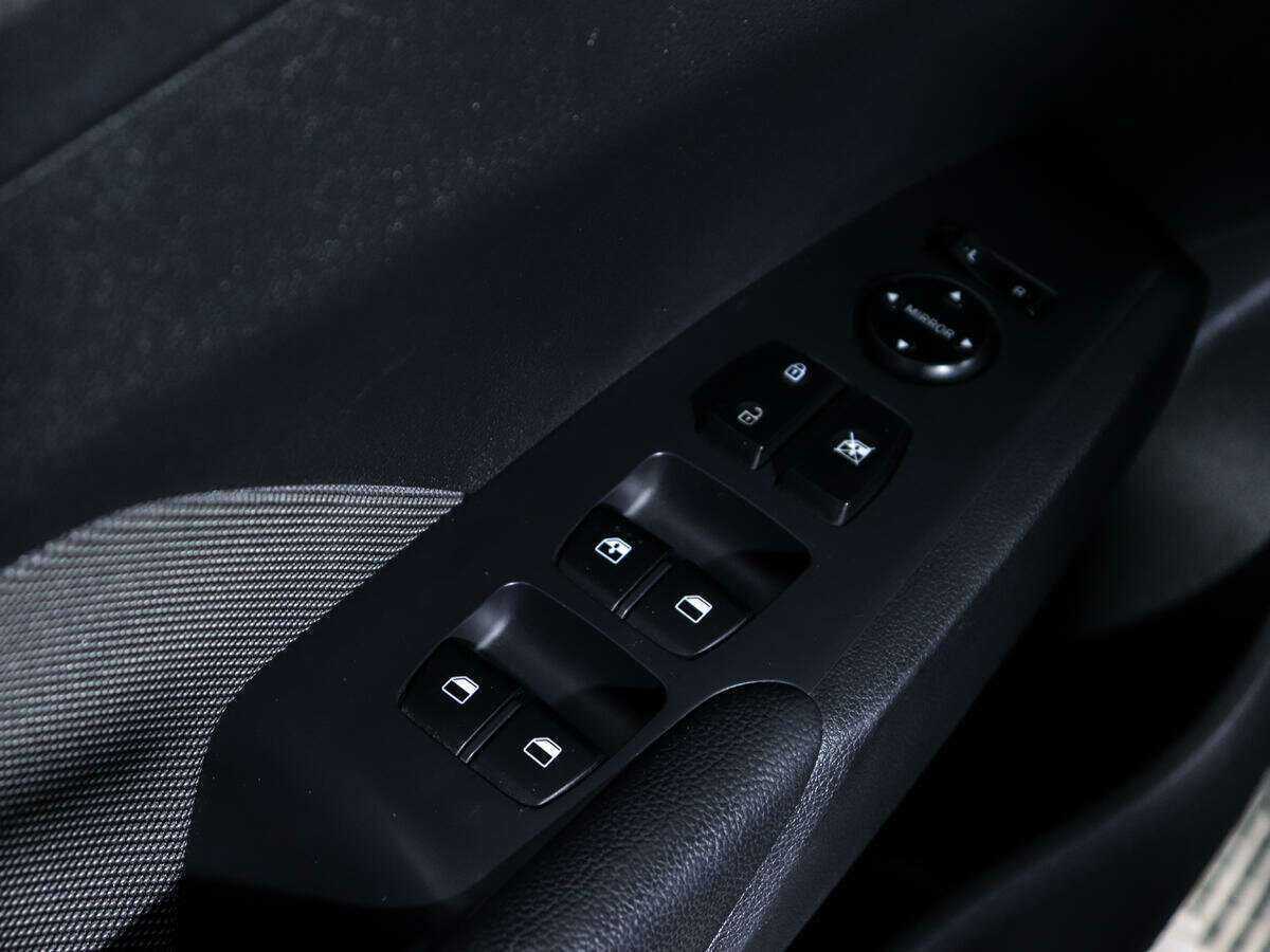 Купить Hyundai Solaris, 2018, 86 000 км.. Фото: #13