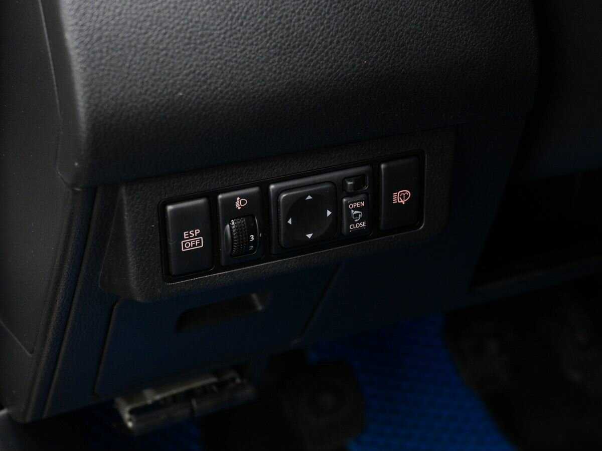 Купить Nissan Tiida, 2012, 197 312 км.. Фото: #16