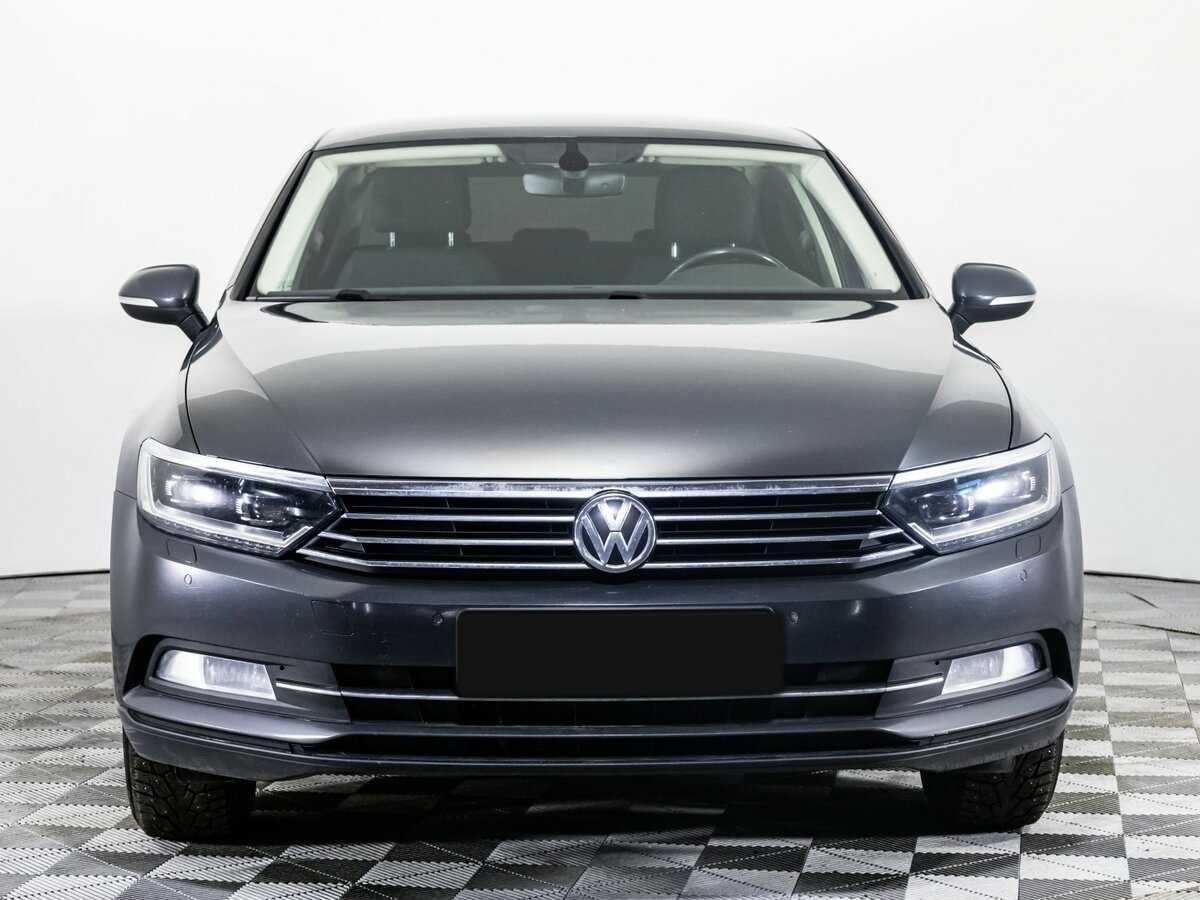 Купить Volkswagen Passat, 2018, 160 888 км.. Фото: #1