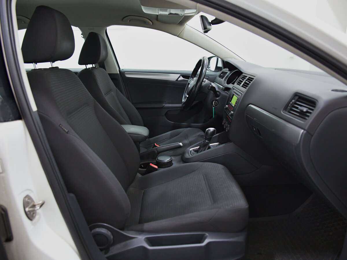 Купить Volkswagen Jetta, 2015, 144 689 км.. Фото: #4