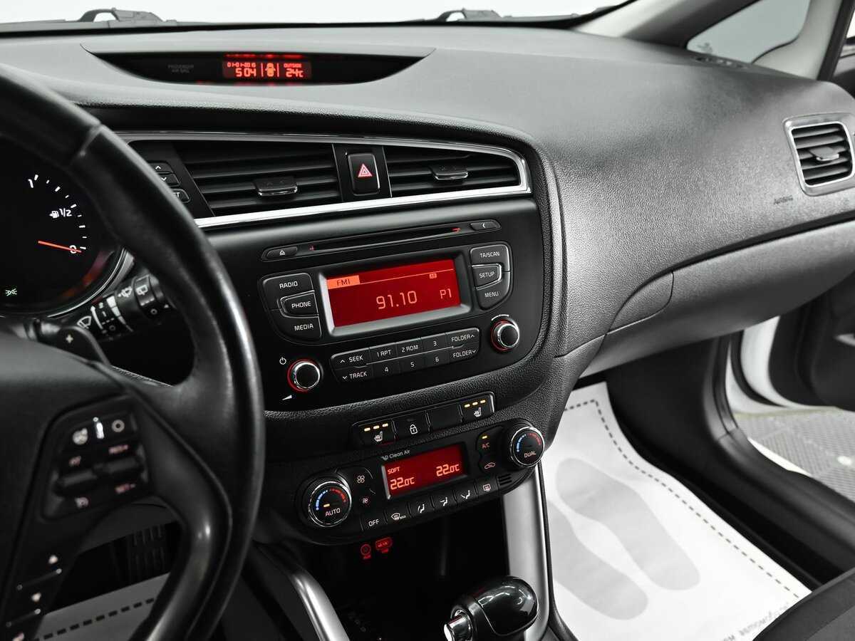 Купить Kia Ceed, 2017, 82 000 км.. Фото: #10