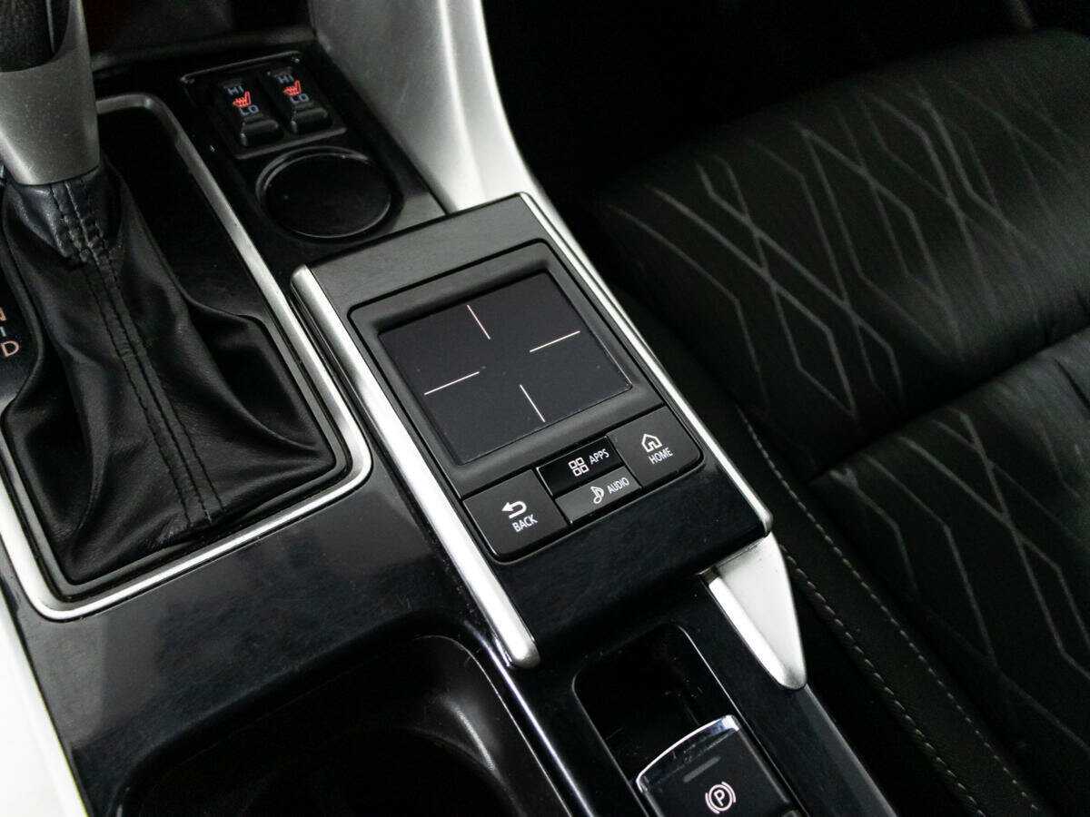 Купить Mitsubishi Eclipse Cross, 2019, 100 684 км.. Фото: #16