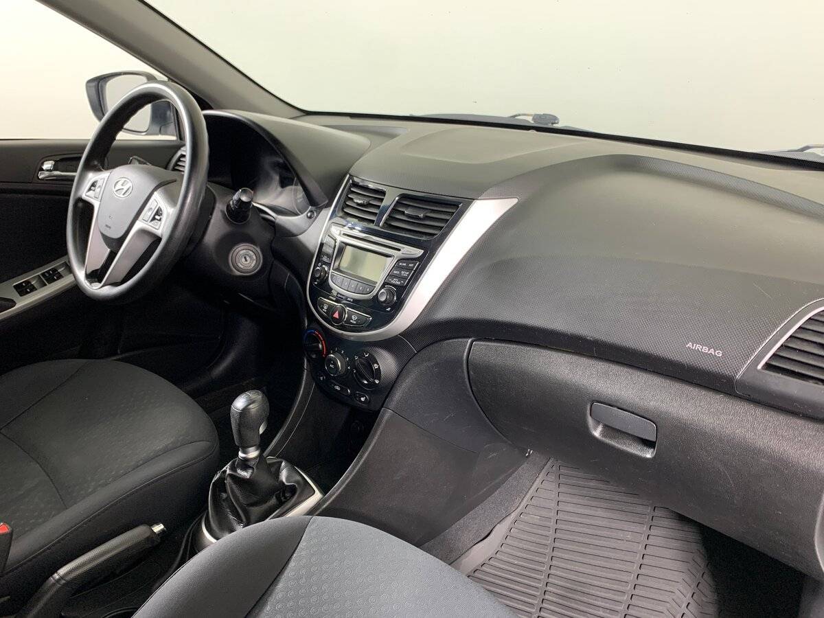 Купить Hyundai Solaris, 2013, 236 946 км.. Фото: #12