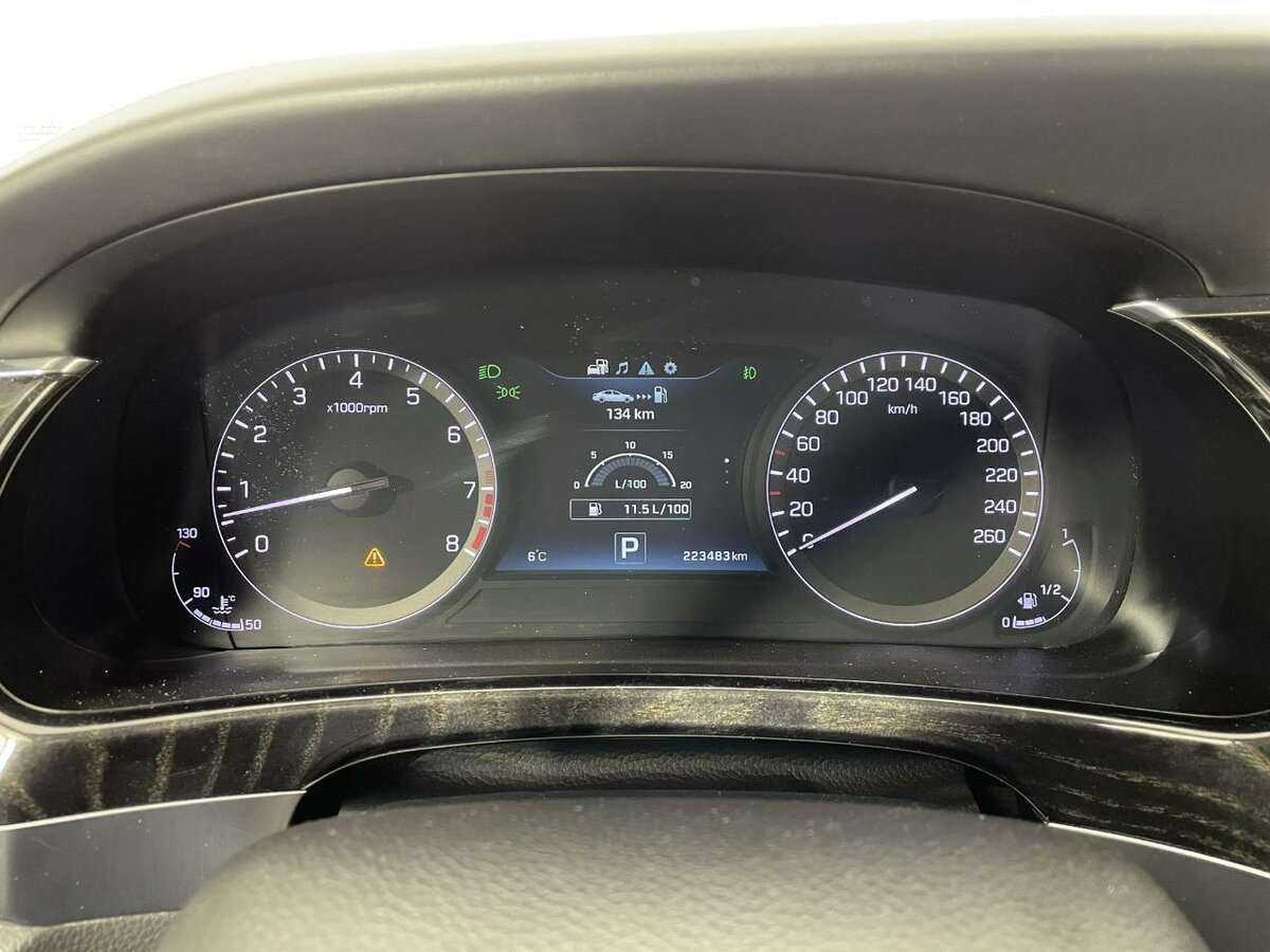 Купить Hyundai Equus, 2013, 223 480 км.. Фото: #10