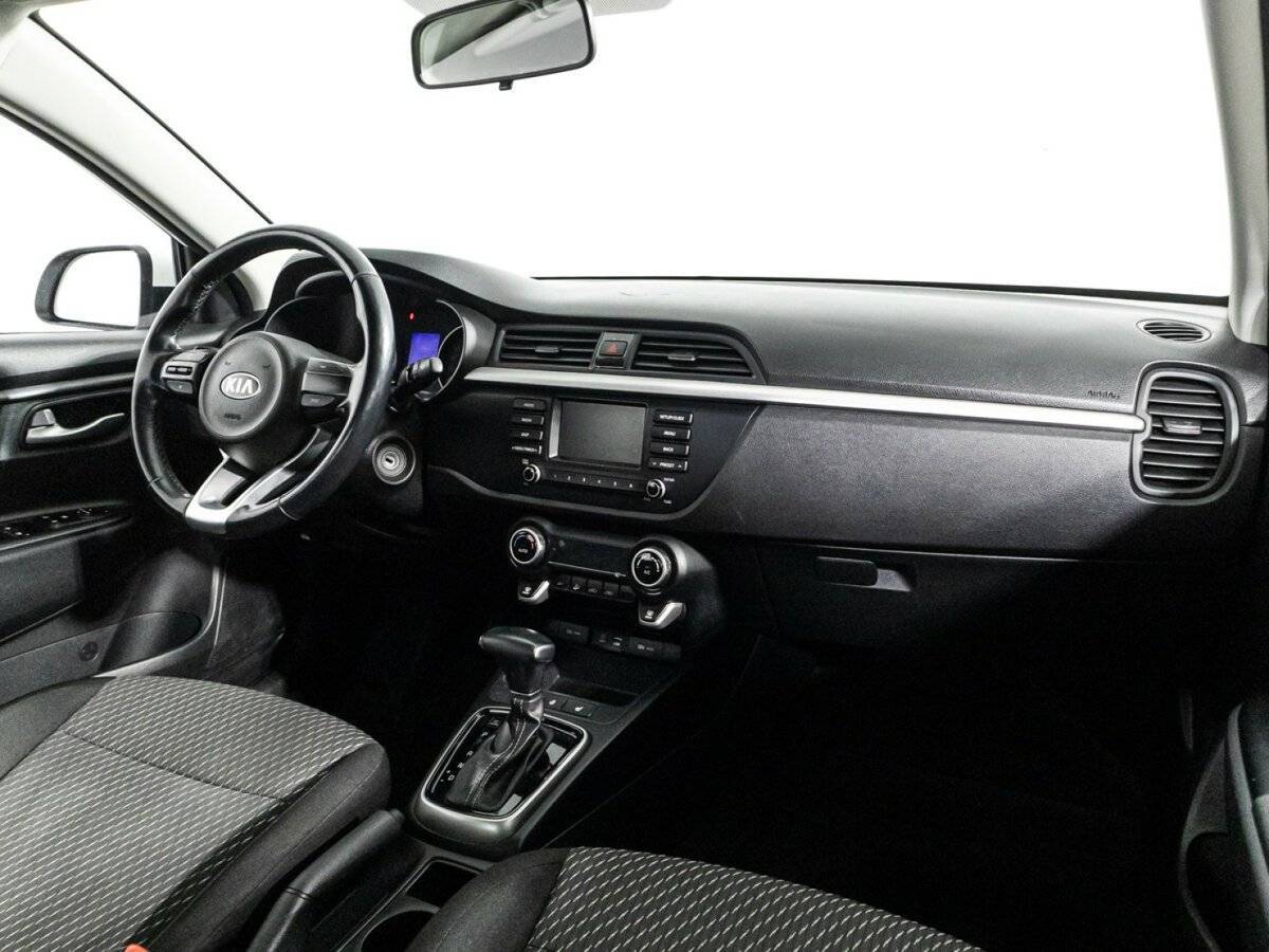 Купить Kia Rio, 2018, 88 406 км.. Фото: #8