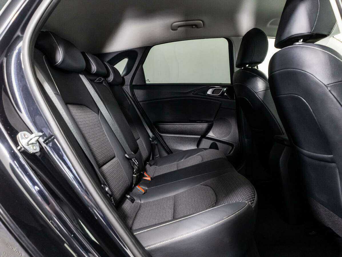 Купить Kia Ceed, 2018, 75 400 км.. Фото: #9