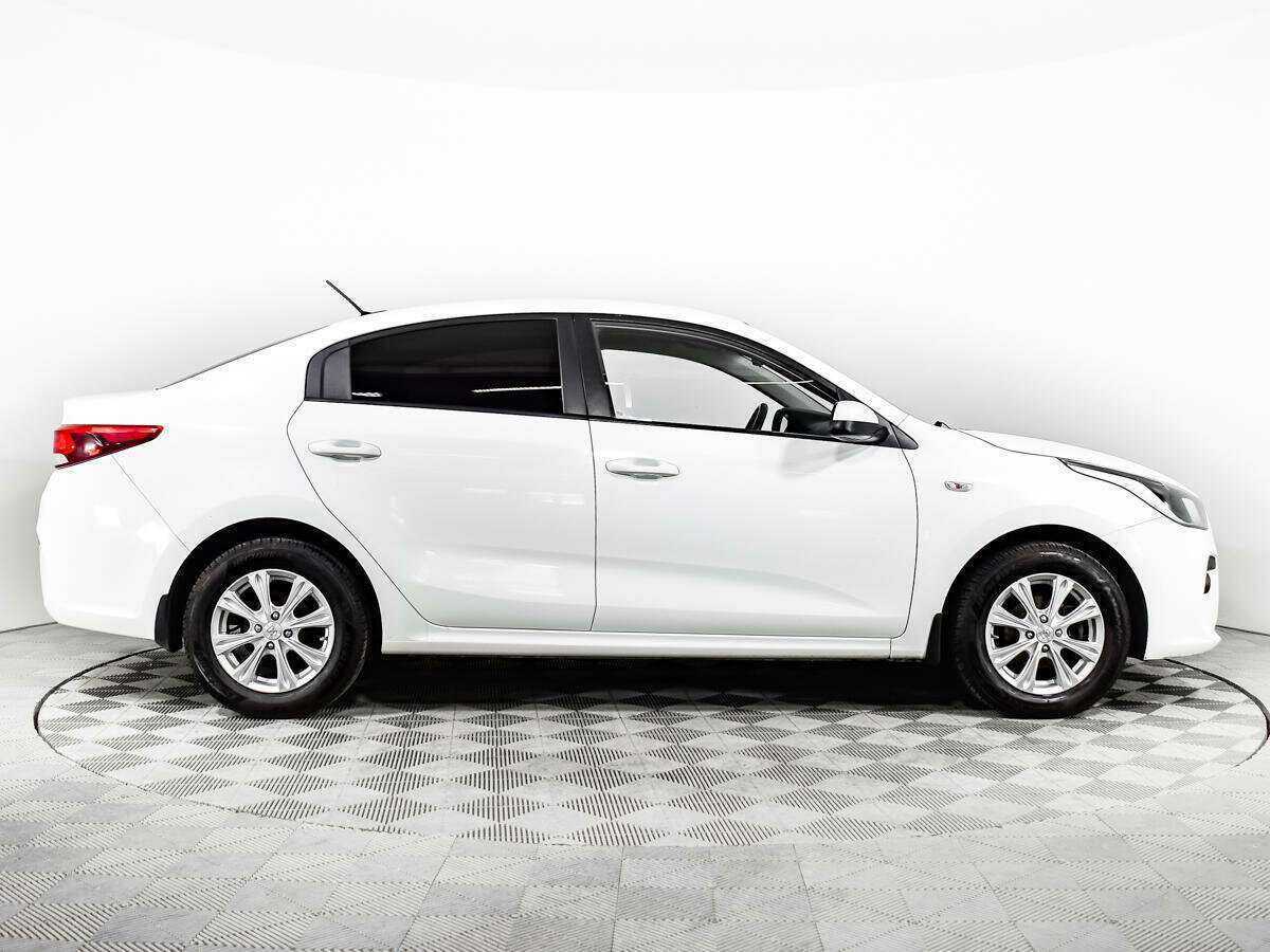 Купить Kia Rio, 2017, 119 844 км.. Фото: #3