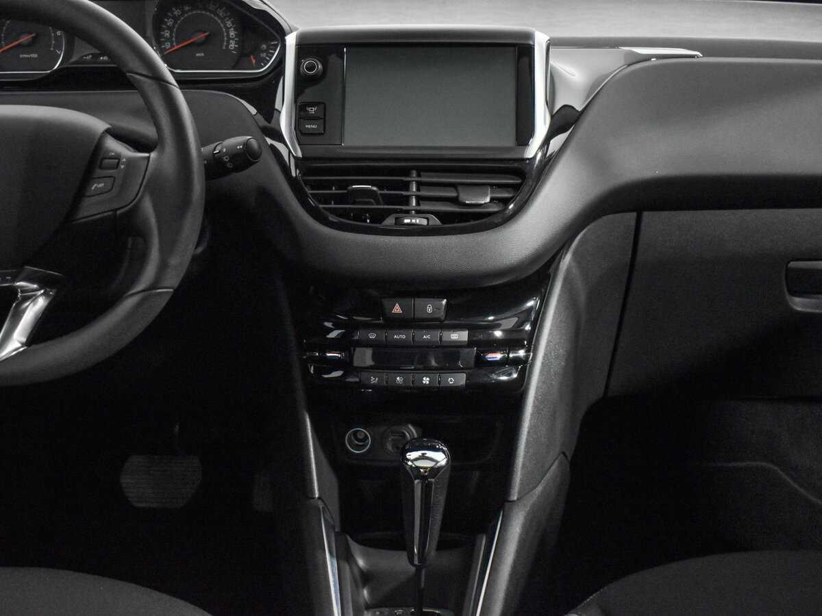 Купить Peugeot 208, 2014, 68 000 км.. Фото: #13