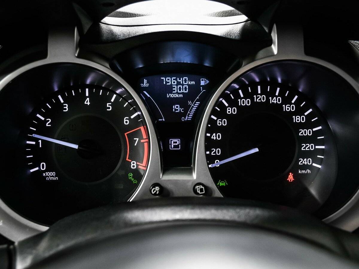 Купить Nissan Juke, 2018, 79 640 км.. Фото: #9