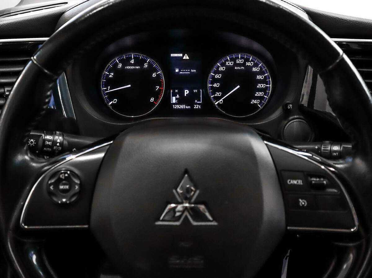 Купить Mitsubishi Outlander, 2016, 129 264 км.. Фото: #14