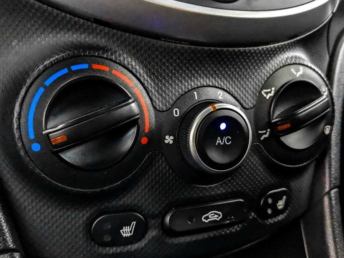 Купить Hyundai Solaris, 2015, 184 890 км.. Фото: #20