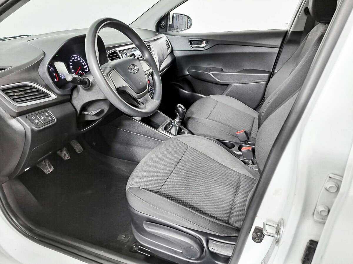 Купить Hyundai Solaris, 2017, 135 403 км.. Фото: #13