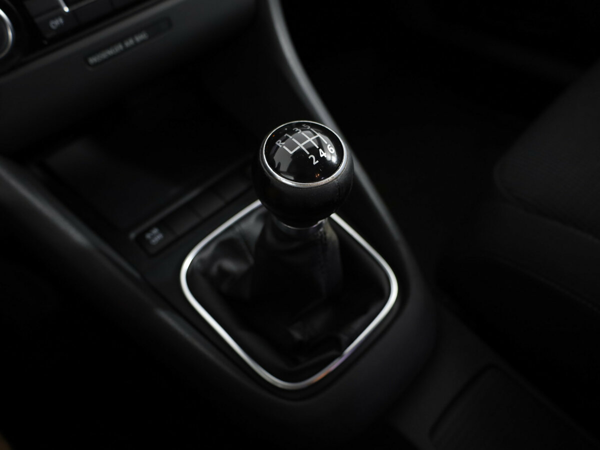 Купить Volkswagen Golf, 2012, 224 813 км.. Фото: #10