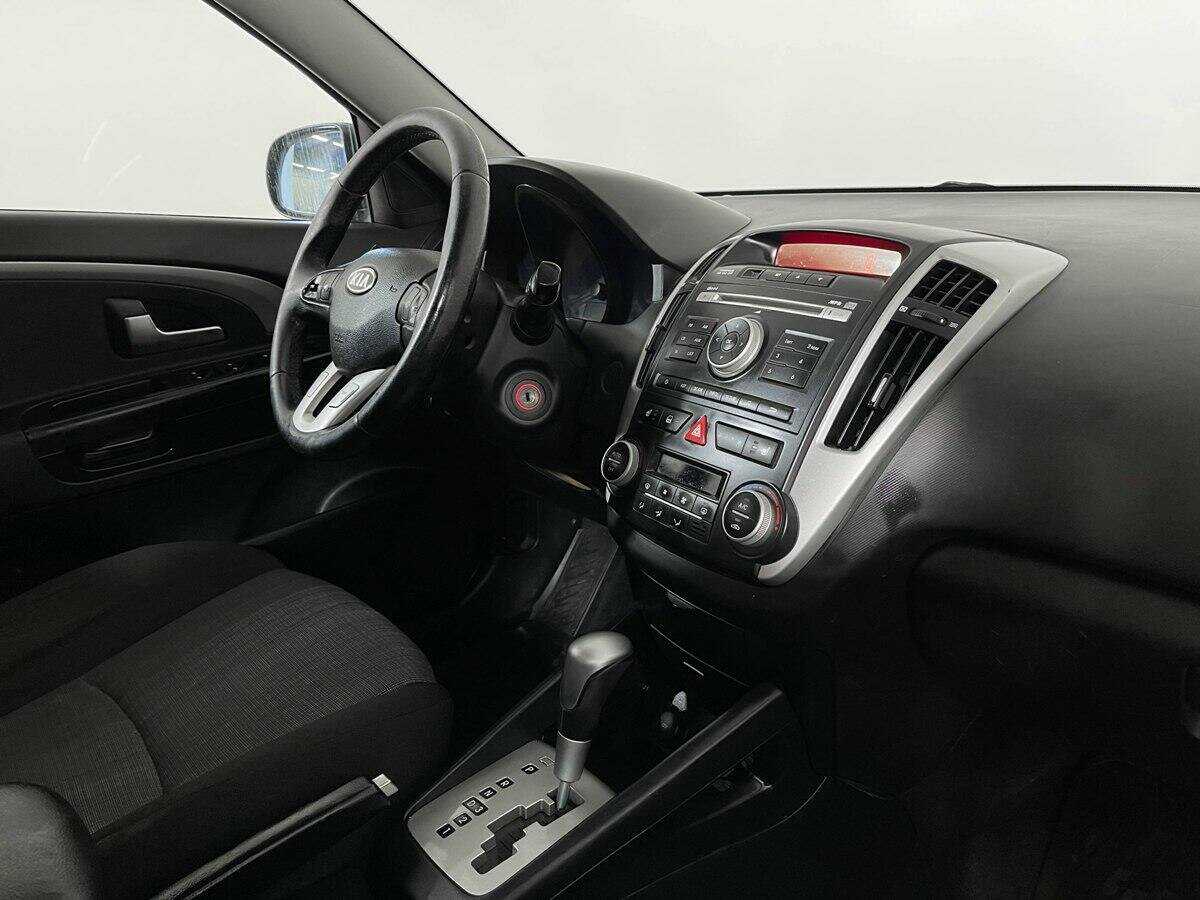 Купить Kia Ceed, 2012, 228 400 км.. Фото: #8