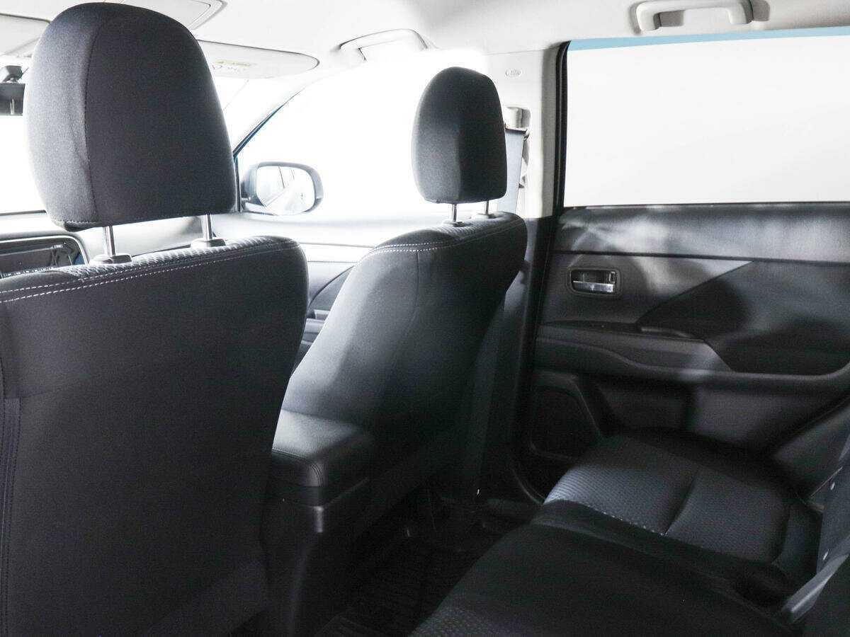 Купить Mitsubishi Outlander, 2016, 106 794 км.. Фото: #11