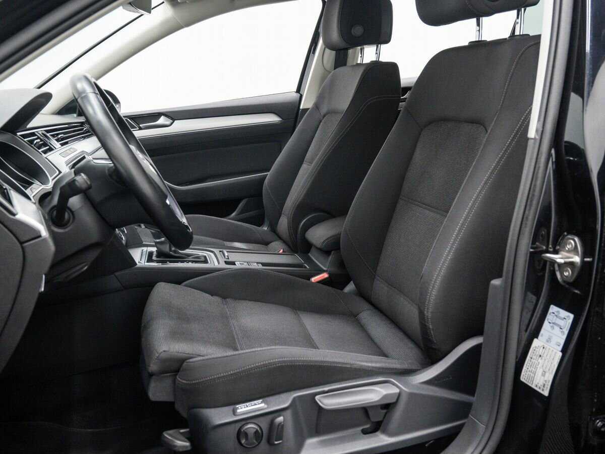 Купить Volkswagen Passat, 2018, 225 564 км.. Фото: #13