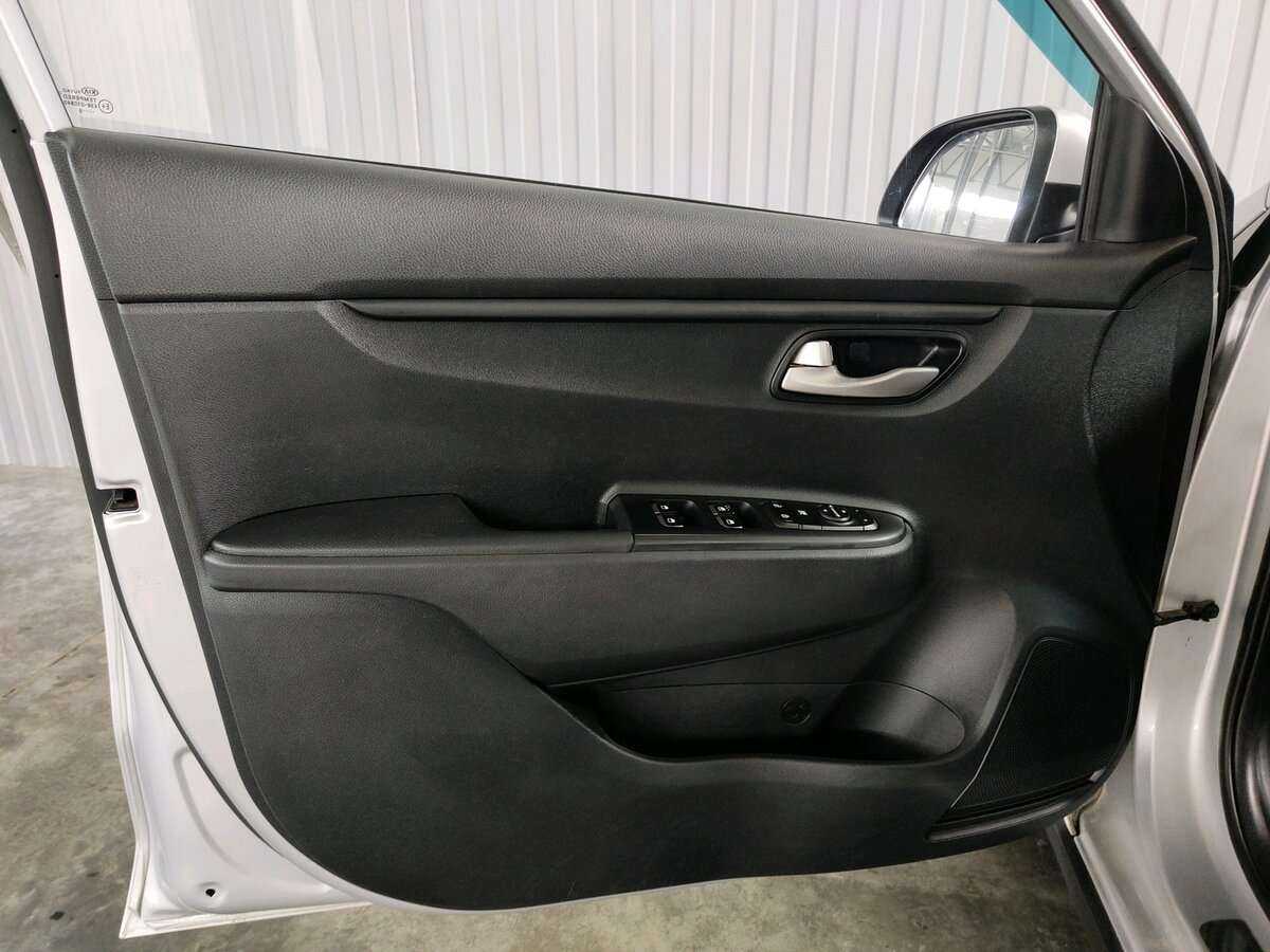 Купить Kia Rio, 2019, 120 208 км.. Фото: #11