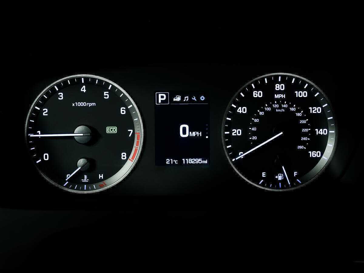 Купить Hyundai Sonata, 2014, 118 294 км.. Фото: #9