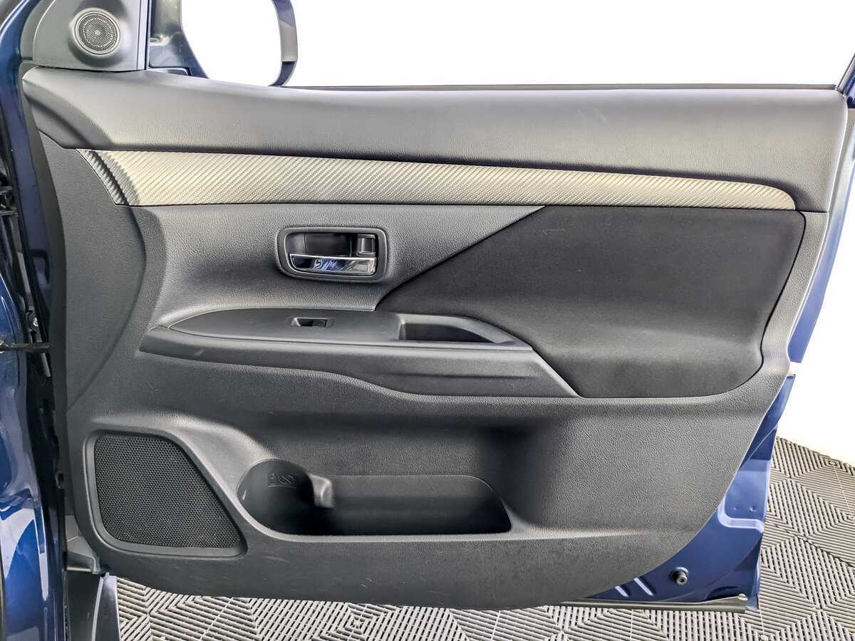 Купить Mitsubishi Outlander, 2014, 129 909 км.. Фото: #19