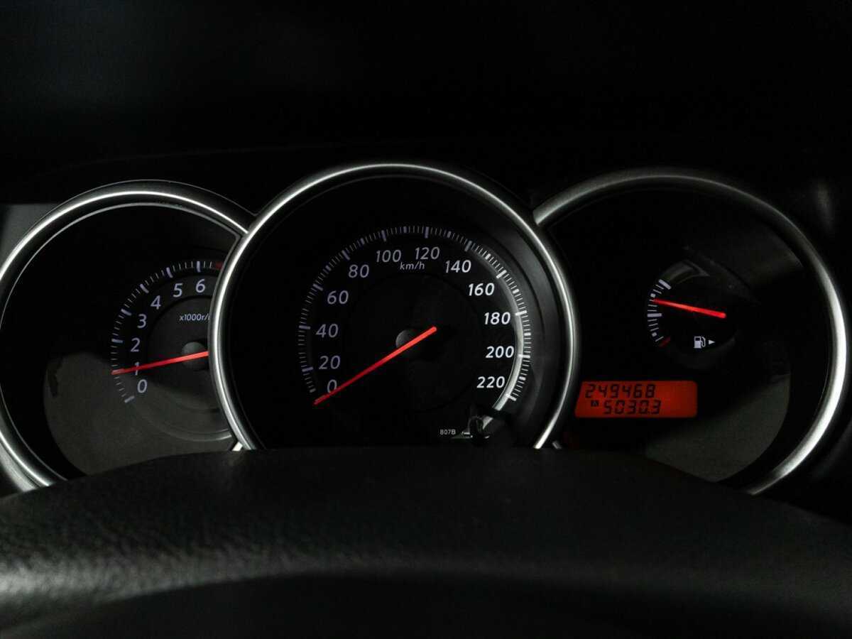 Купить Nissan Tiida, 2013, 249 467 км.. Фото: #11