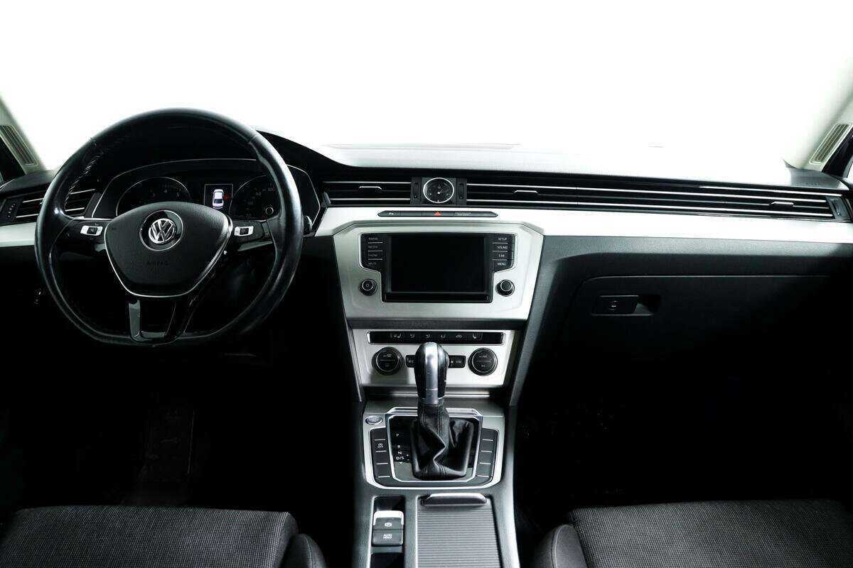 Купить Volkswagen Passat, 2016, 130 800 км.. Фото: #10