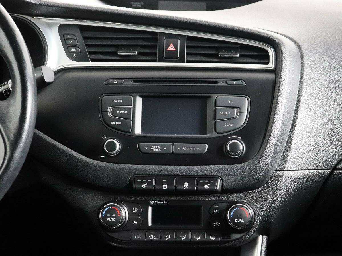 Купить Kia Ceed, 2017, 88 000 км.. Фото: #10