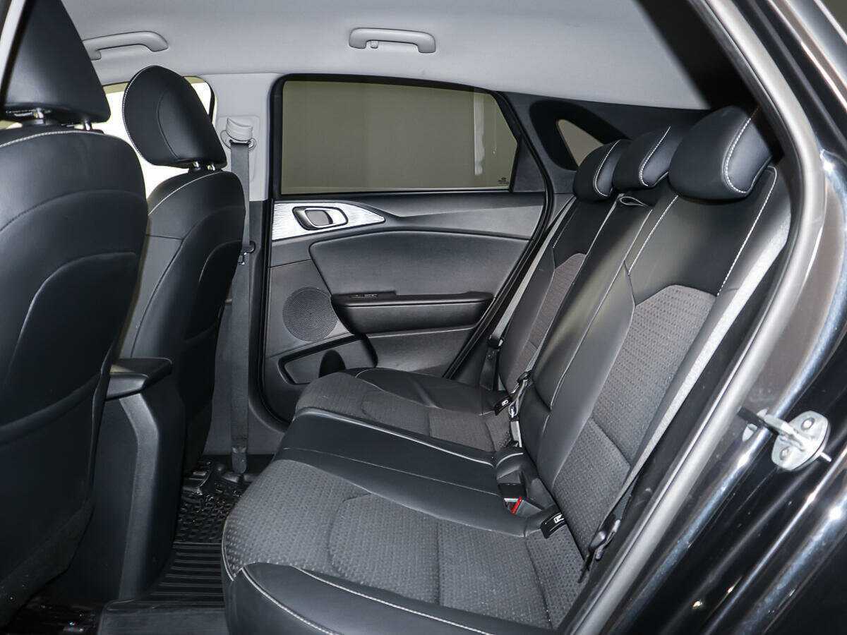 Купить Kia Ceed, 2018, 67 093 км.. Фото: #8