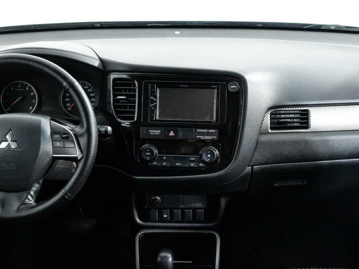 Купить Mitsubishi Outlander, 2017, 108 590 км.. Фото: #12