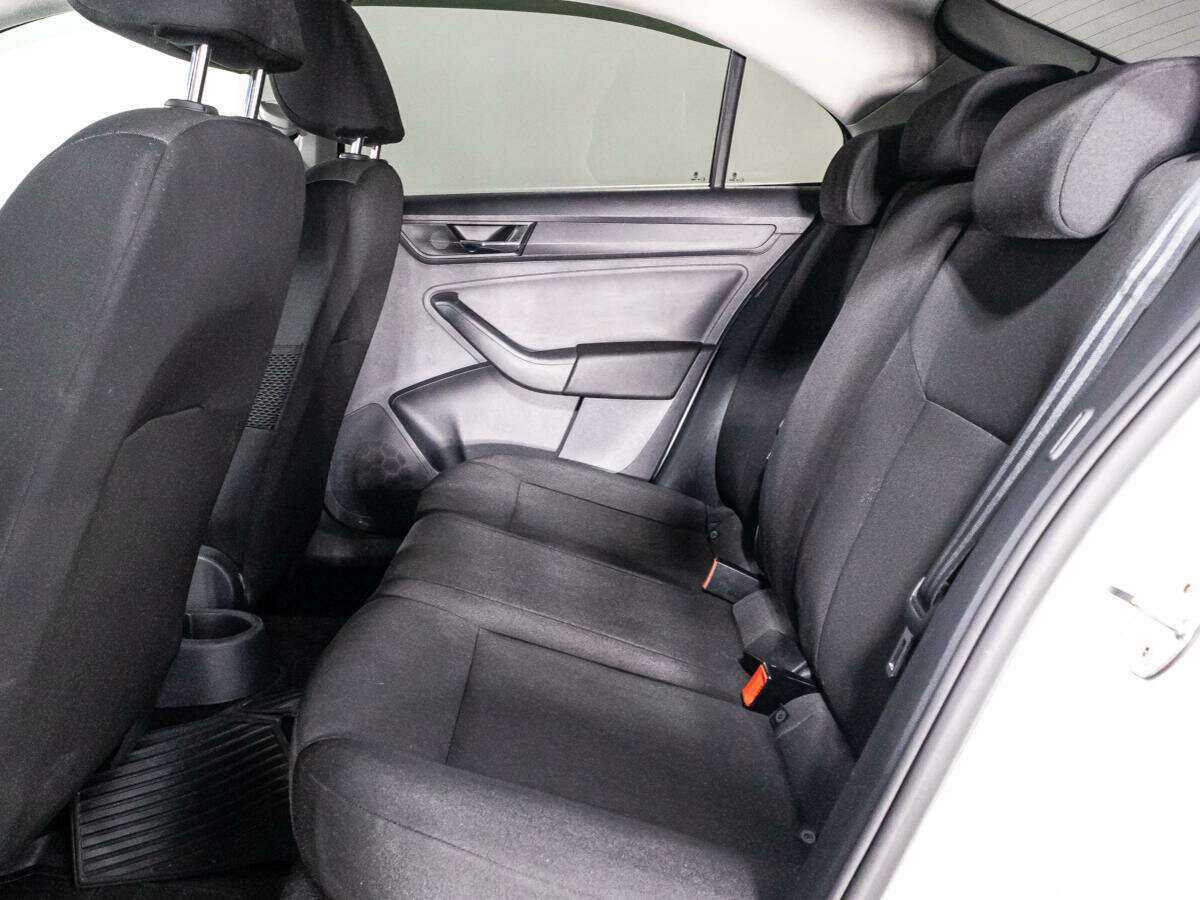 Купить Skoda Rapid, 2018, 172 797 км.. Фото: #9