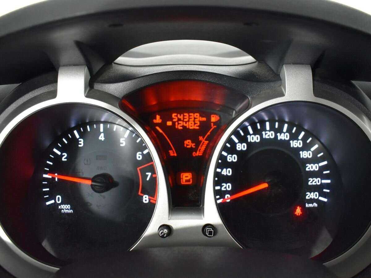 Купить Nissan Juke, 2015, 54 338 км.. Фото: #10