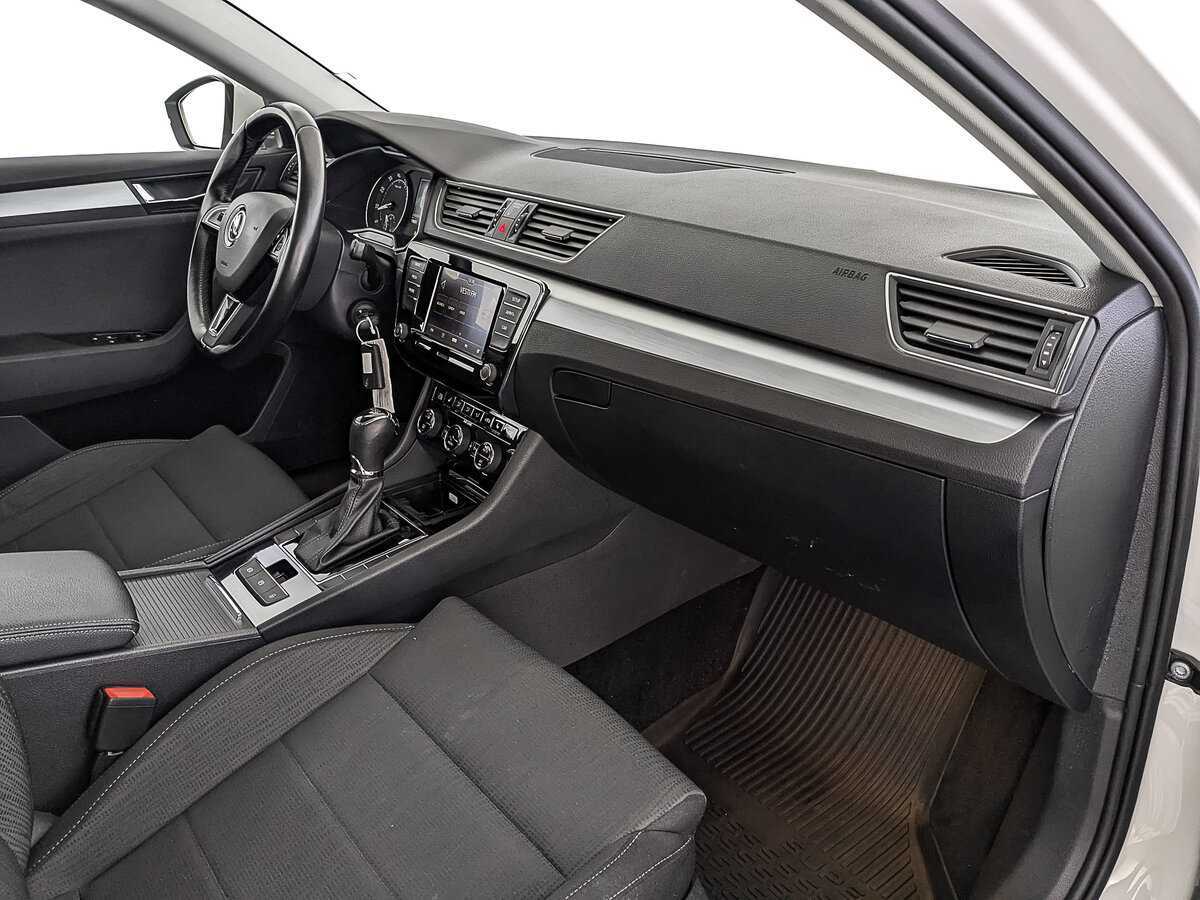 Купить Skoda Superb, 2017, 119 223 км.. Фото: #10