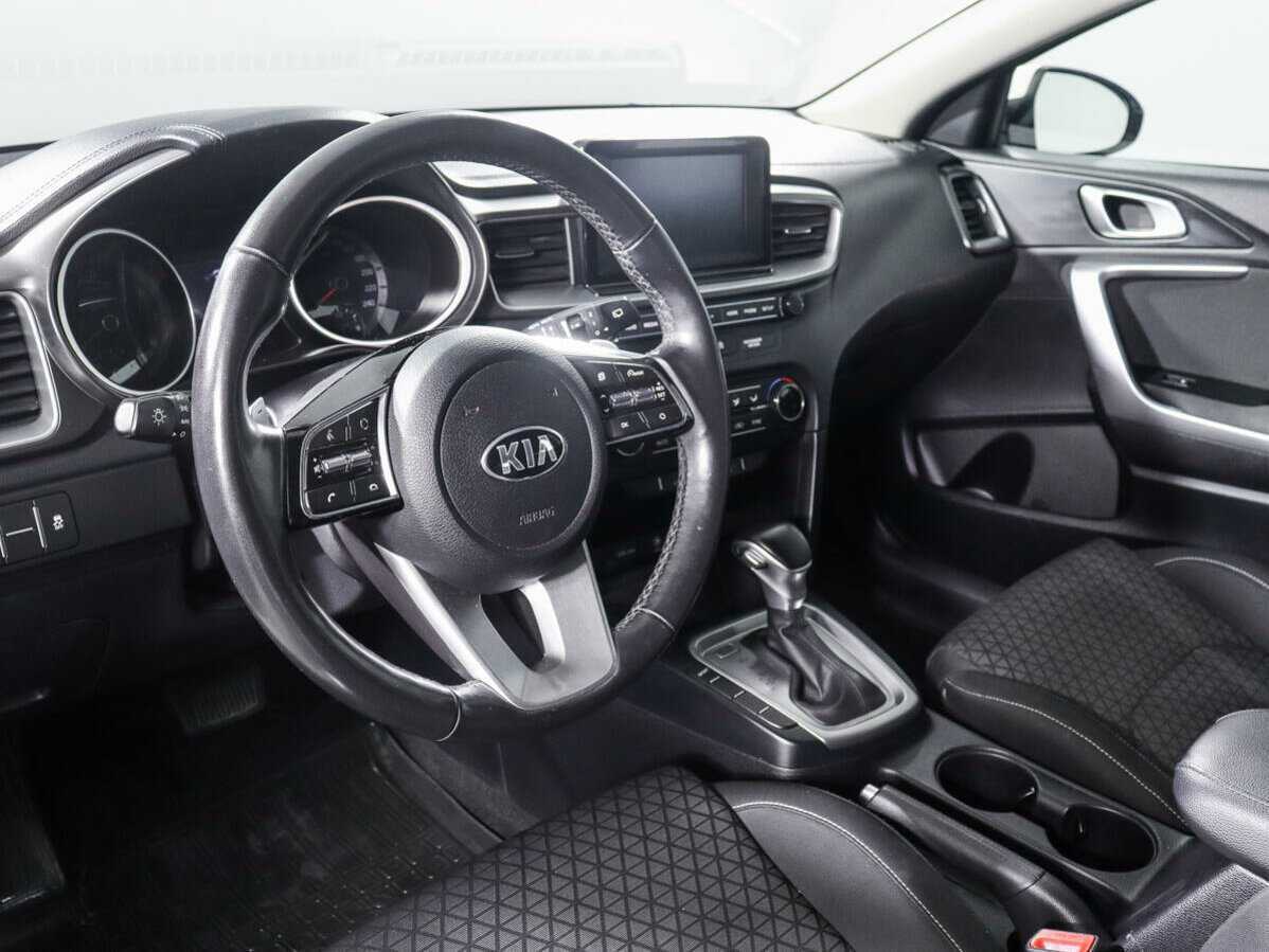 Купить Kia Ceed, 2018, 77 444 км.. Фото: #12