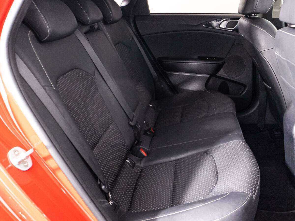 Купить Kia Ceed, 2019, 70 343 км.. Фото: #23