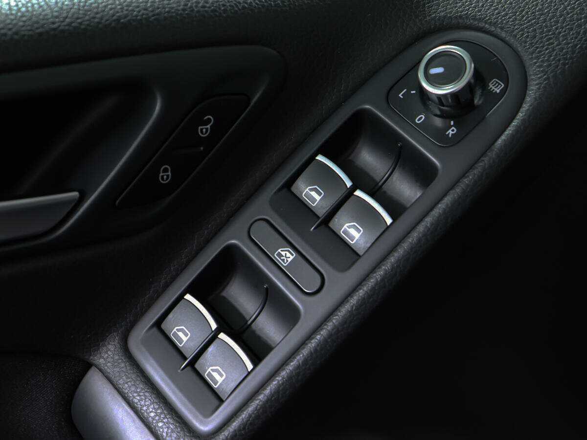 Купить Volkswagen Golf, 2012, 269 564 км.. Фото: #11