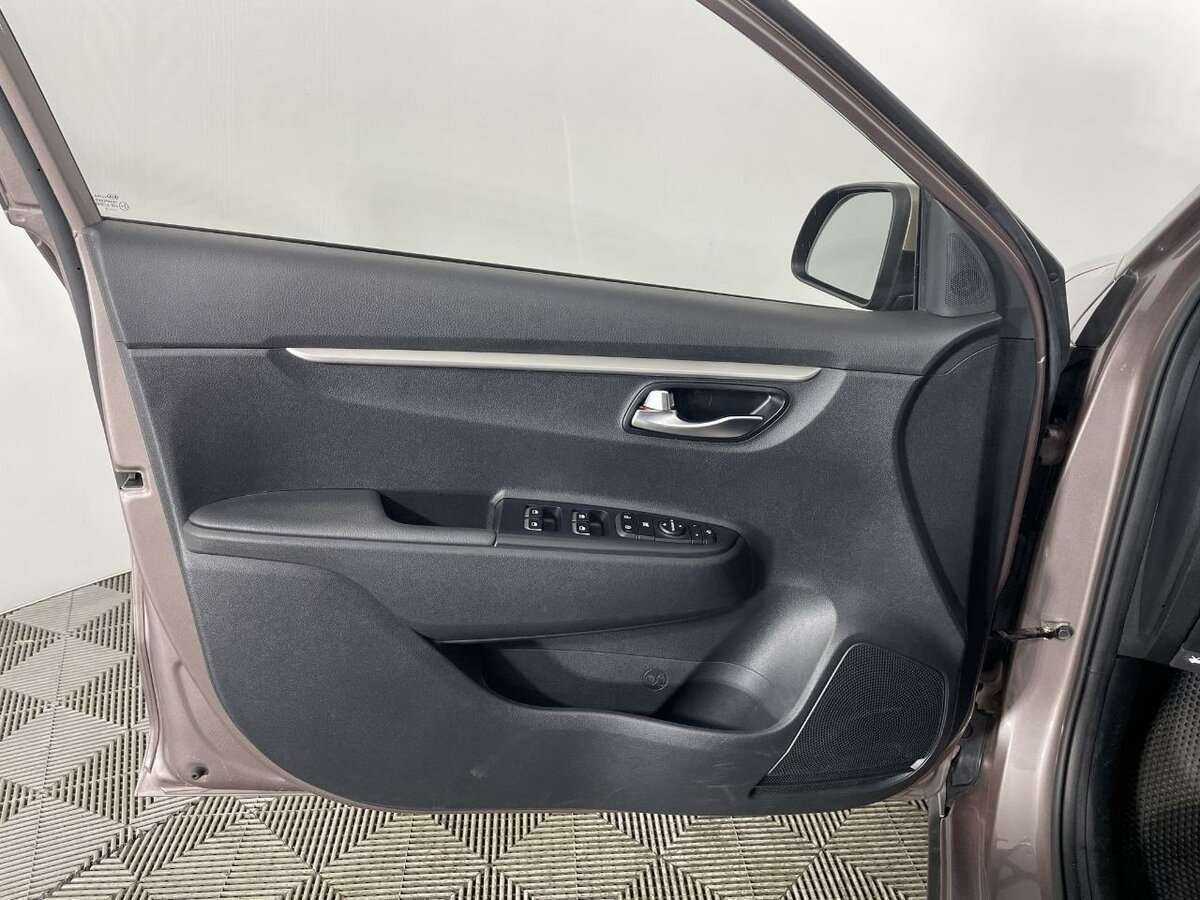 Купить Kia Rio, 2021, 69 362 км.. Фото: #7