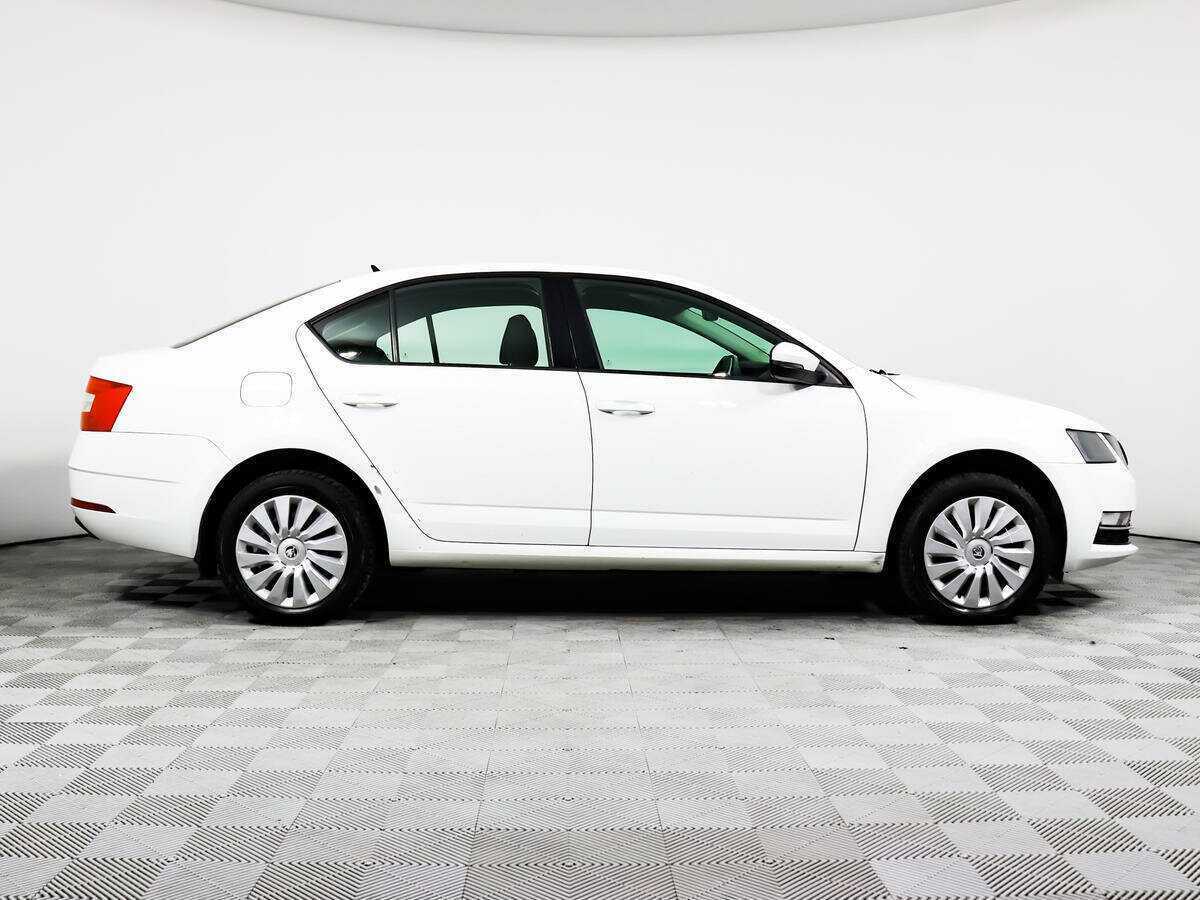 Купить Skoda Octavia, 2018, 122 335 км.. Фото: #3