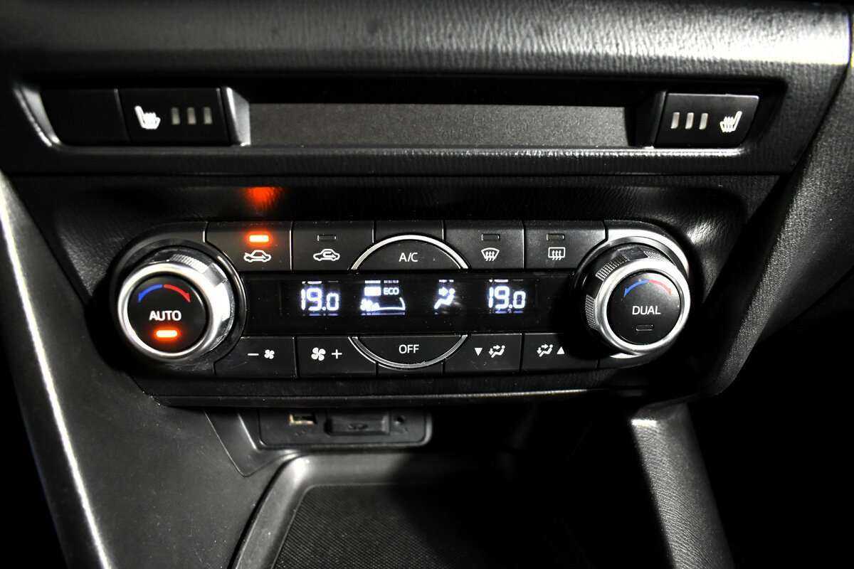 Купить Mazda 3, 2017, 86 276 км.. Фото: #14