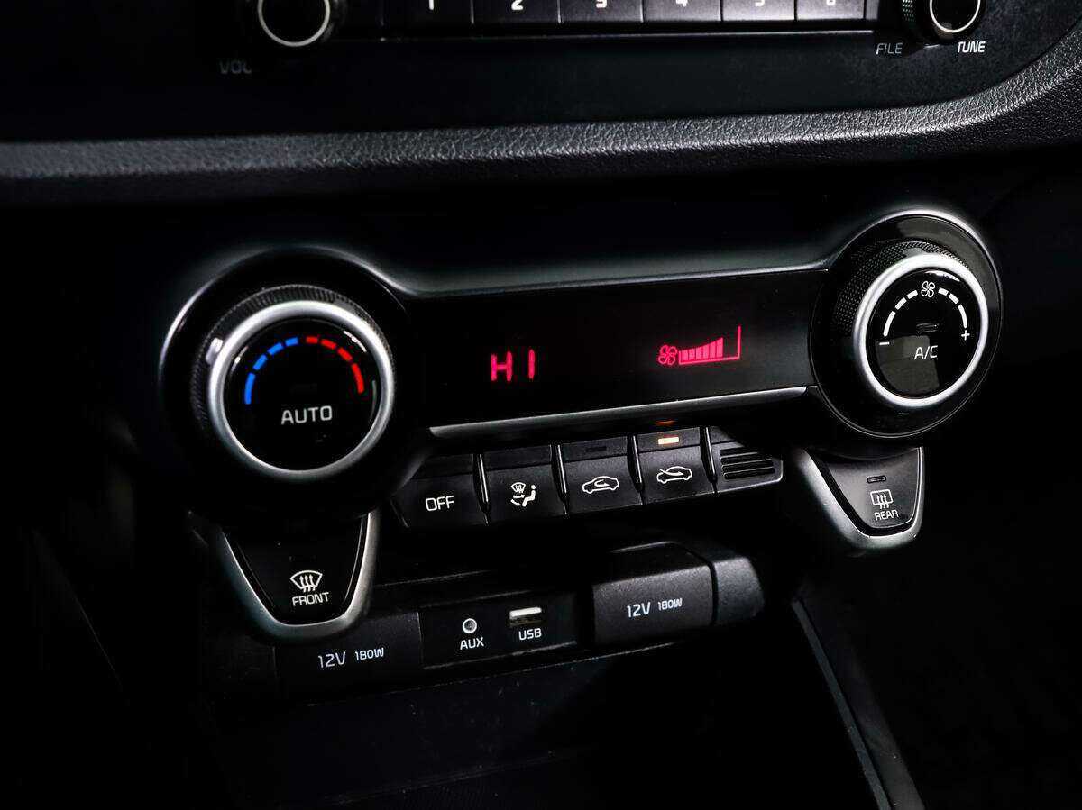 Купить Kia Rio, 2019, 51 800 км.. Фото: #11