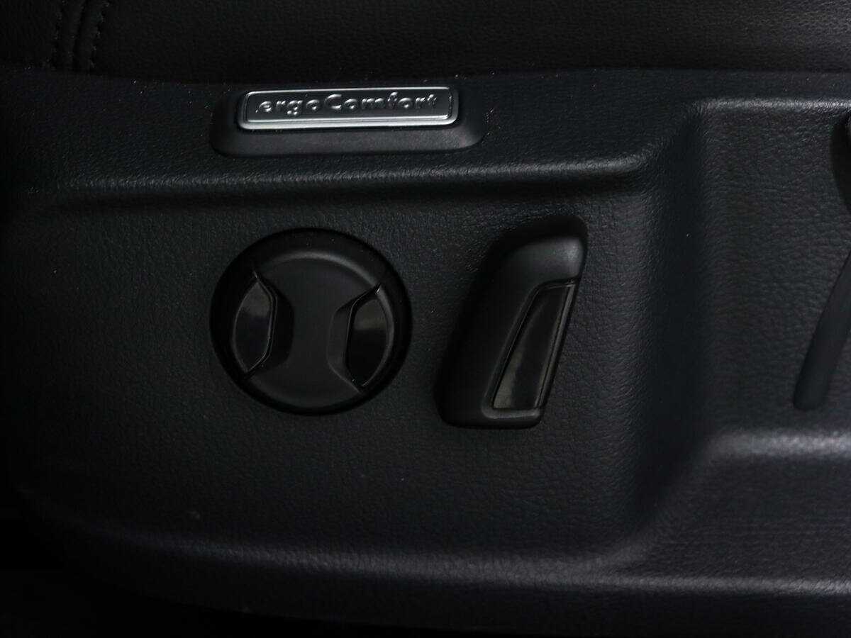 Купить Volkswagen Passat, 2017, 187 575 км.. Фото: #16