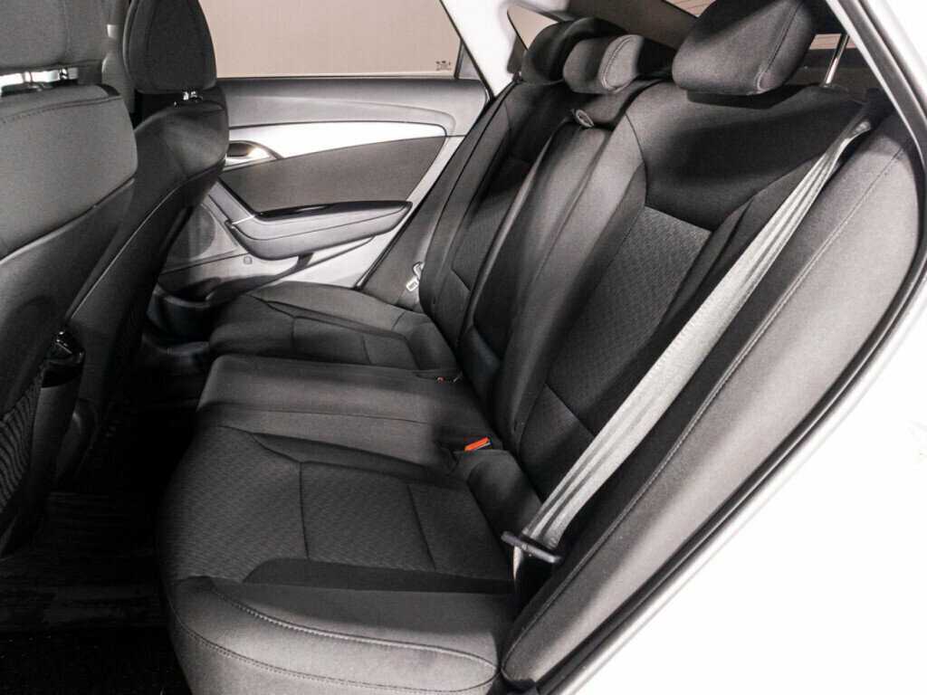 Купить Hyundai i40, 2015, 74 188 км.. Фото: #9