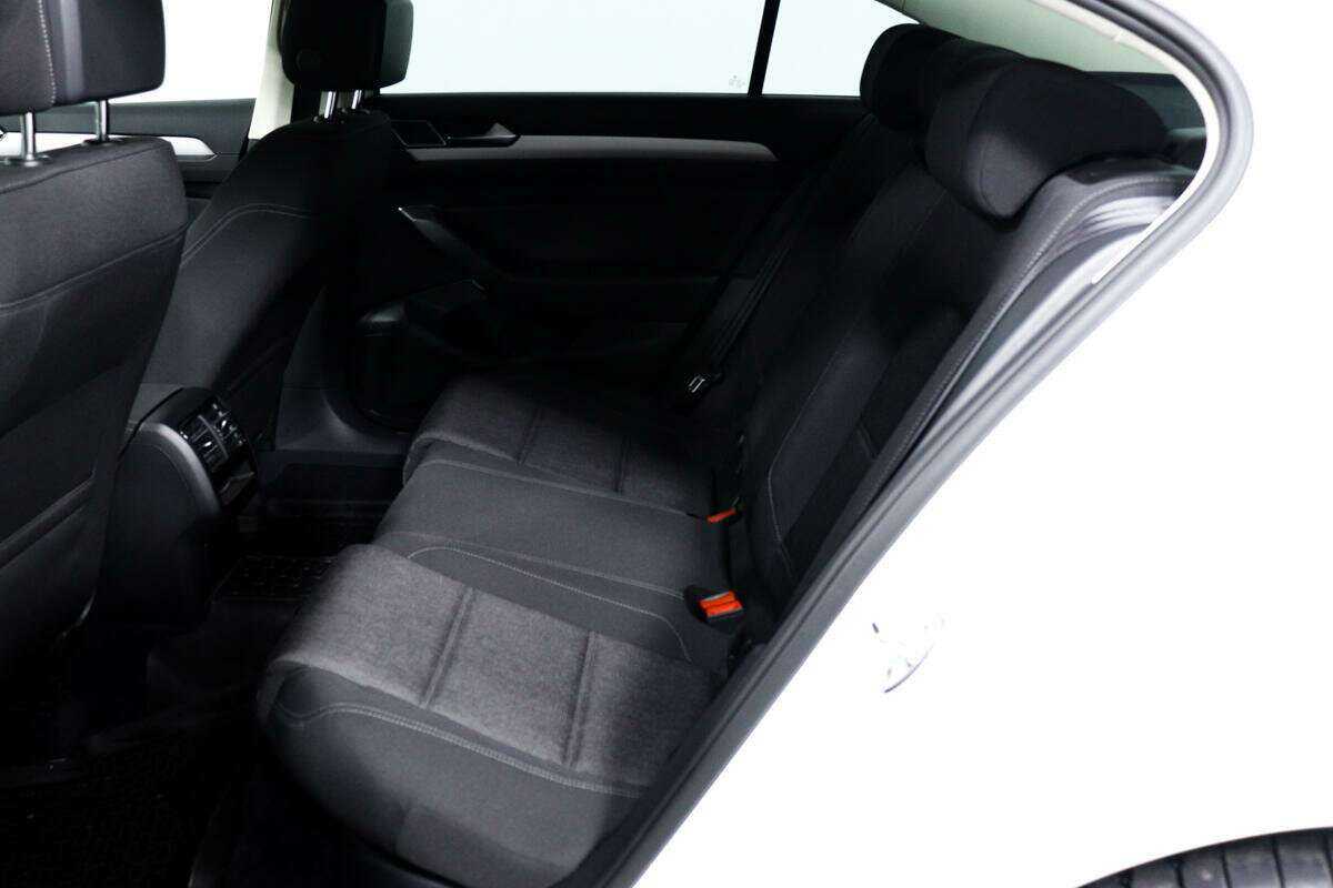 Купить Volkswagen Passat, 2016, 89 158 км.. Фото: #11