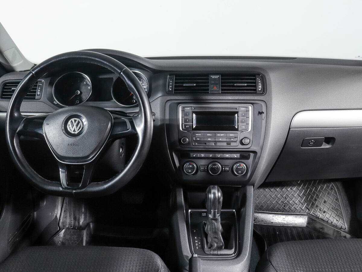 Купить Volkswagen Jetta, 2015, 134 800 км.. Фото: #9