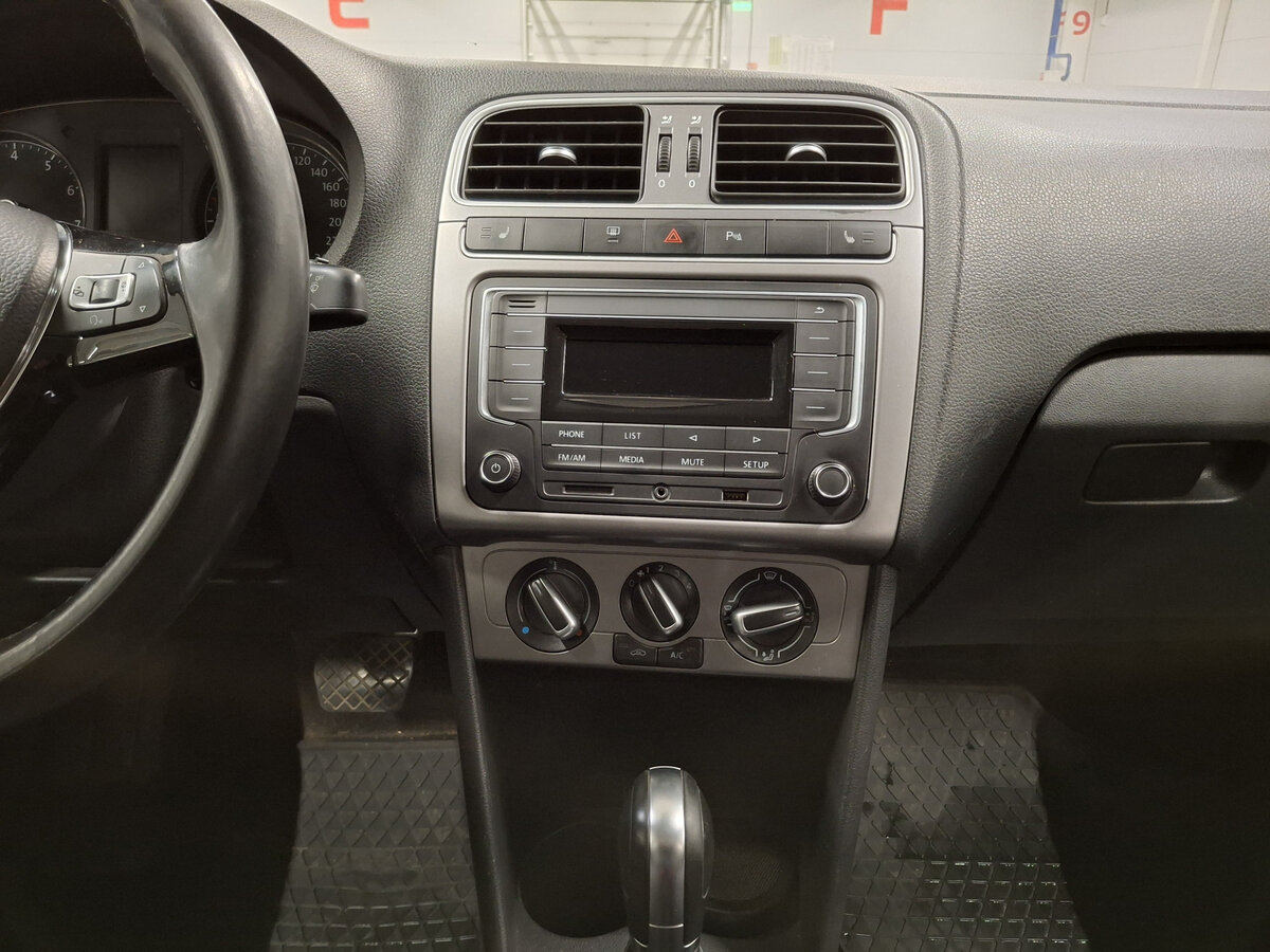 Купить Volkswagen Polo, 2019, 142 530 км.. Фото: #13