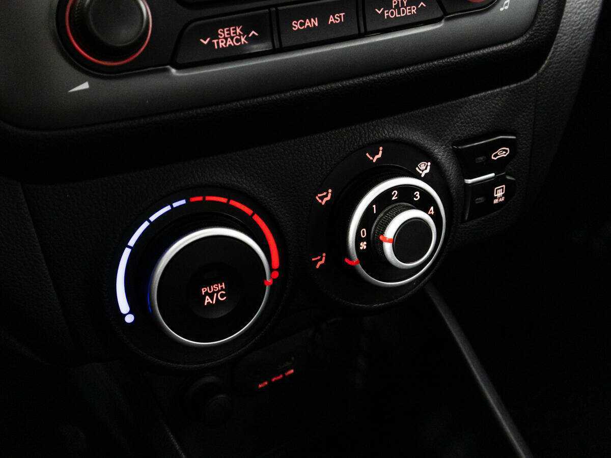 Купить Kia Rio, 2014, 177 989 км.. Фото: #14