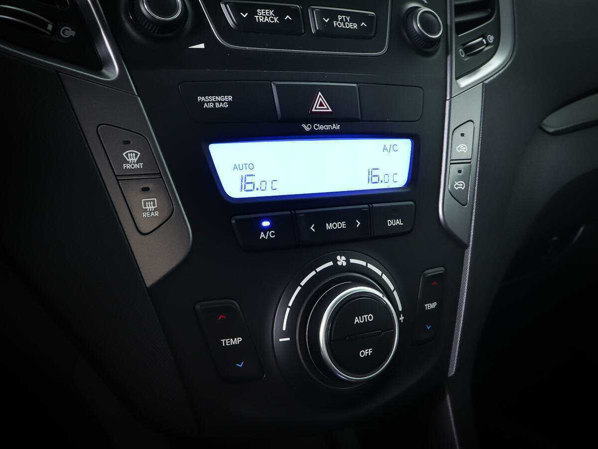 Купить Hyundai Santa Fe, 2012, 189 249 км.. Фото: #11