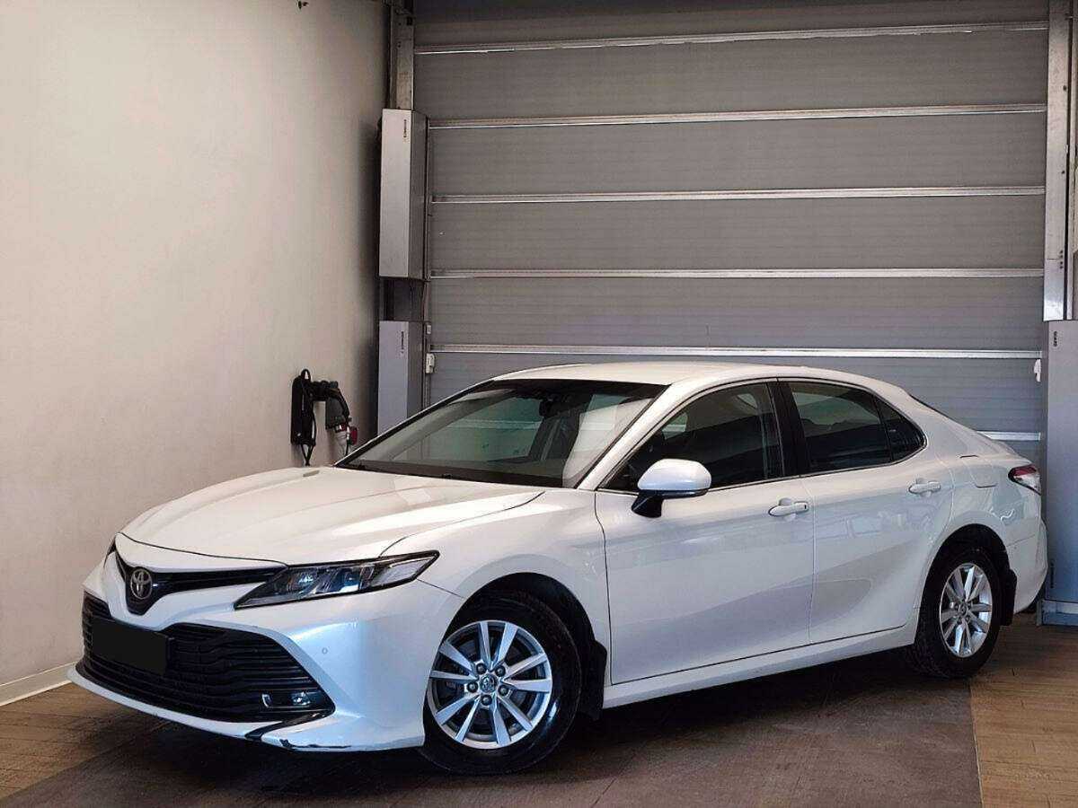 Купить Toyota Camry, 2018, 68 281 км.. Посмотреть фото