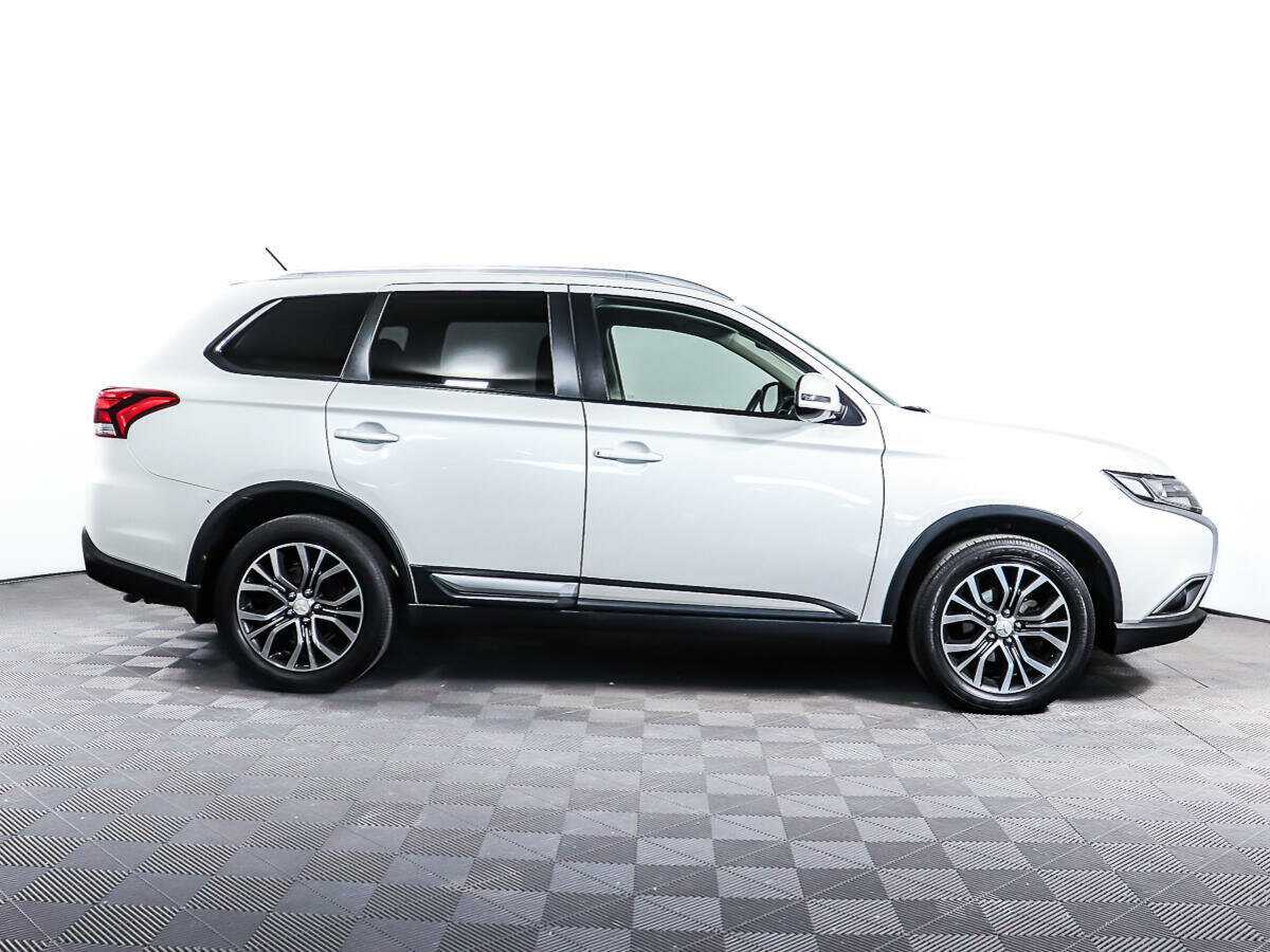 Купить Mitsubishi Outlander, 2015, 102 274 км.. Фото: #3